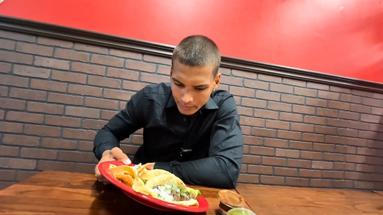 Mar3lg Goes On A Mexican Food Date With His Cameraman!