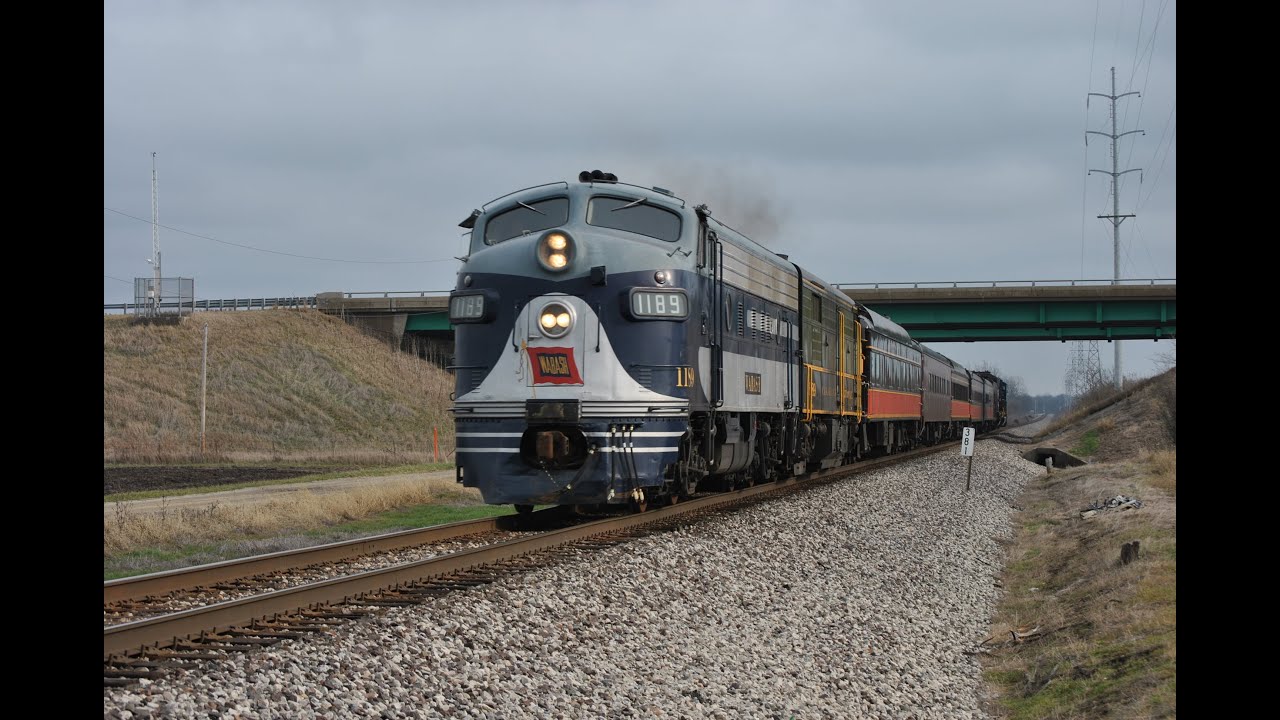 HD: NS 957 Christmas Train w/ Wabash F7A, NS 6920, & NS 911