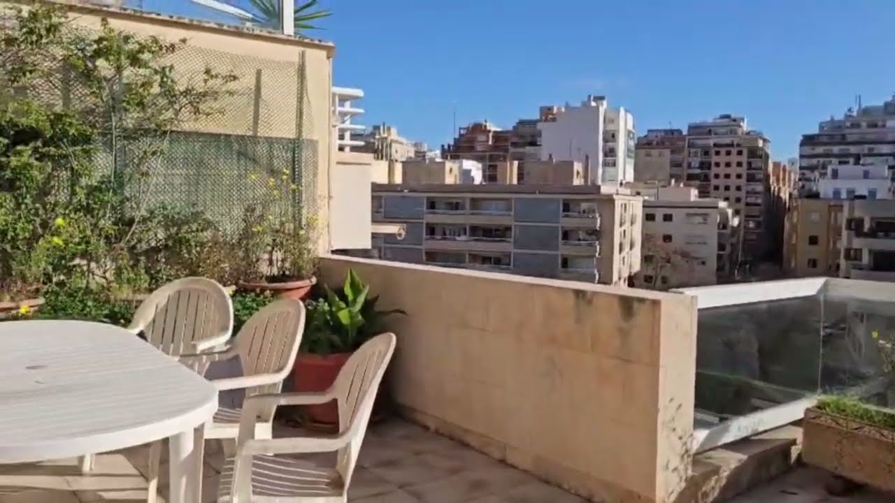 PM17563 - Ático con gran terraza en planta, parking y trastero