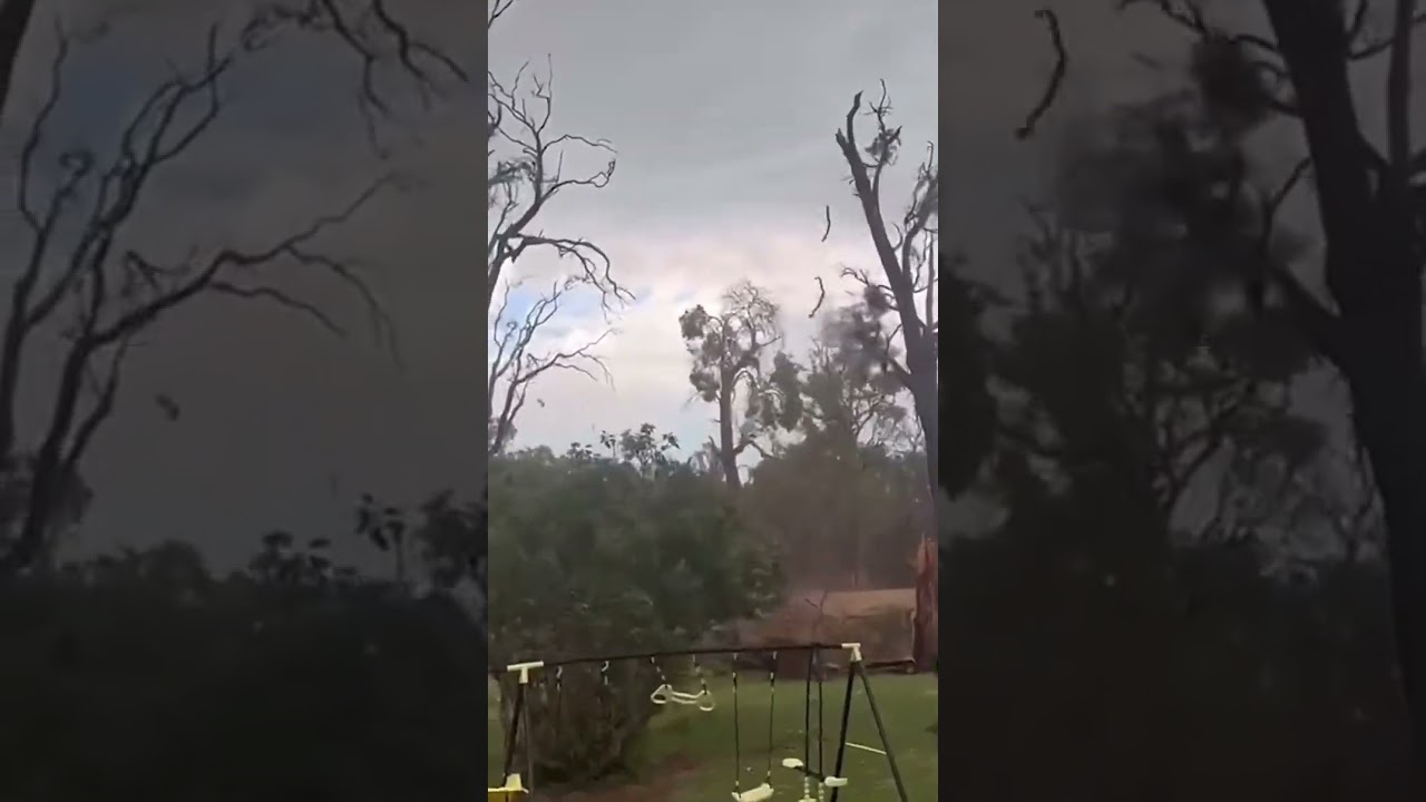 Storm hits Perth Australia uprooting trees !