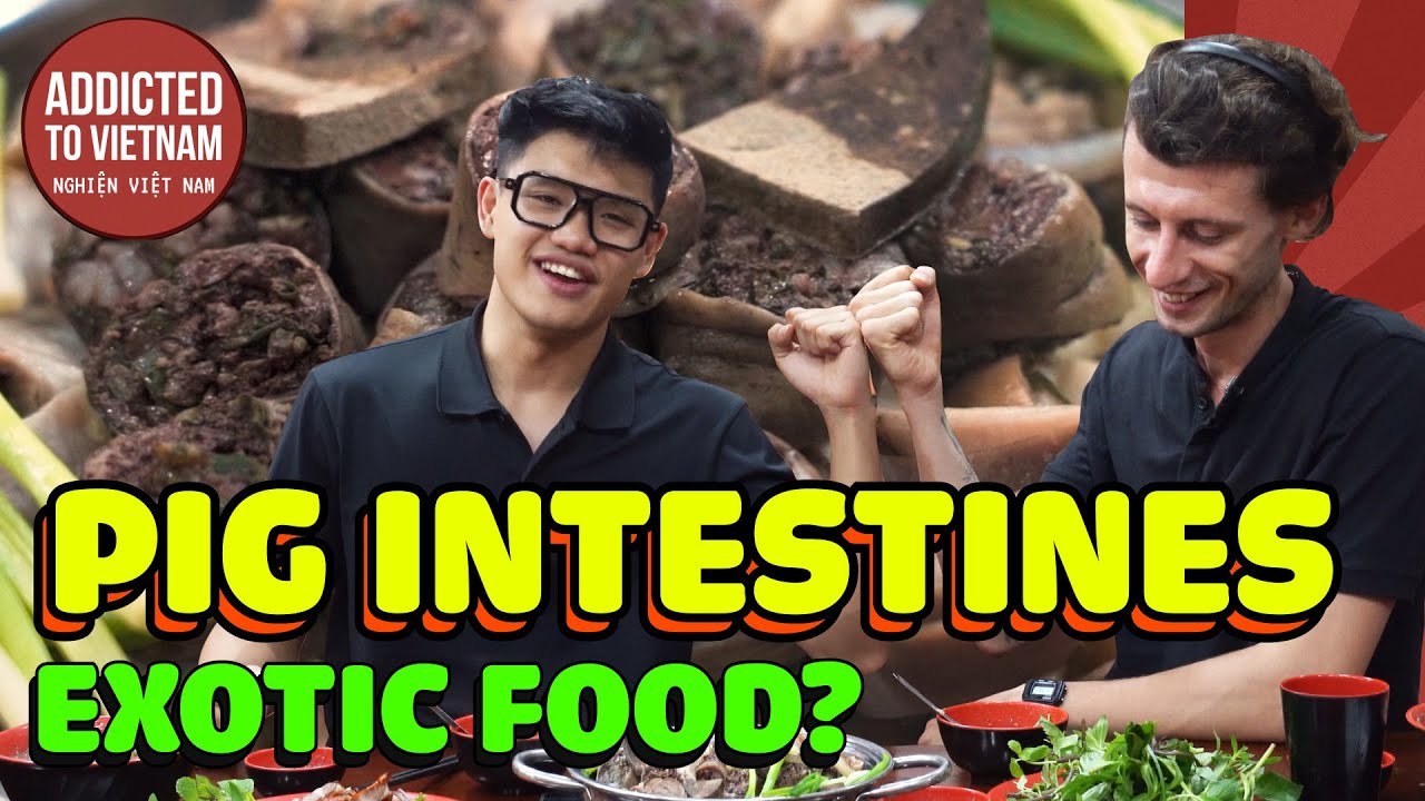 Showing a Vietnamese how to eat pig intestines and bl00d congee | Pig womb, bl00d sausages and more
