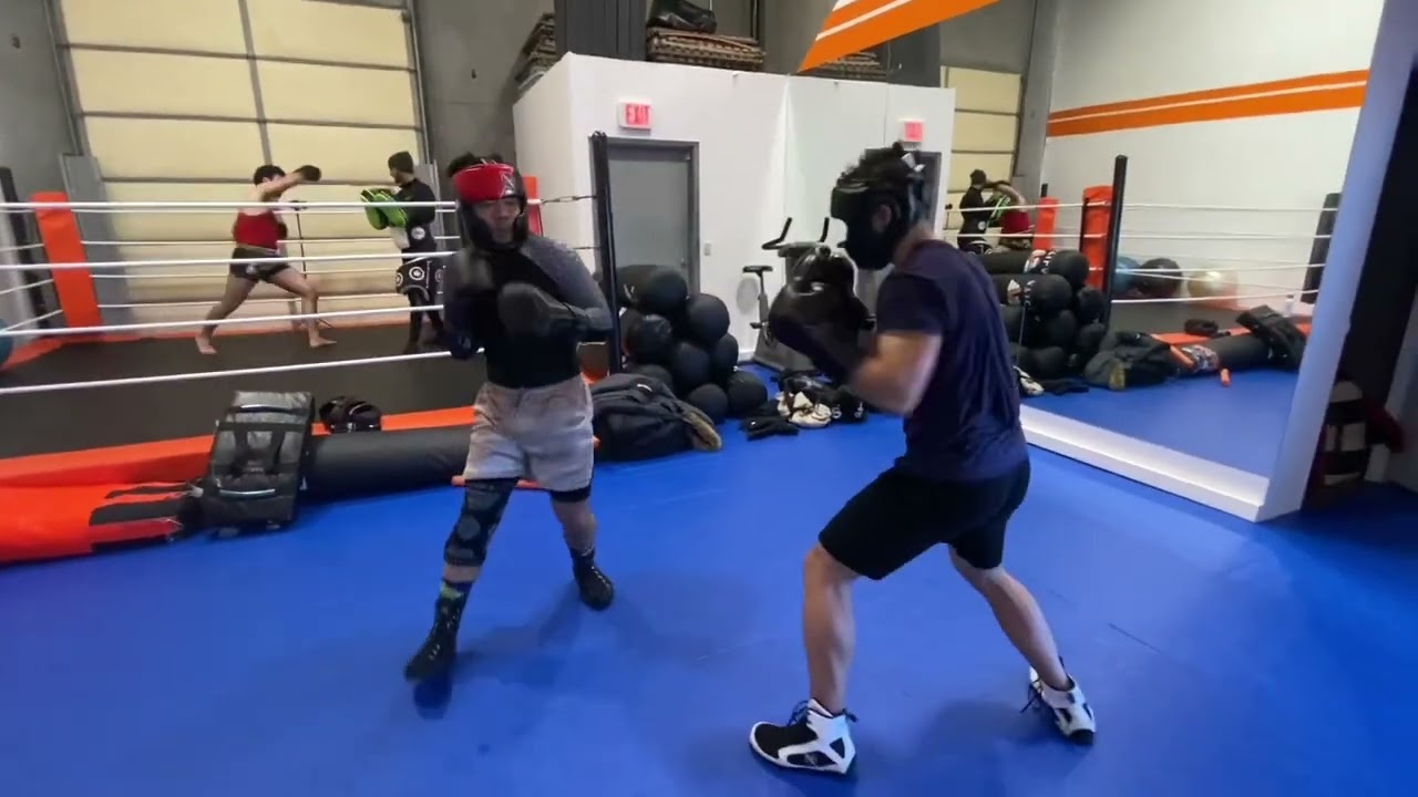 Beginner Boxing Sparring pt 9