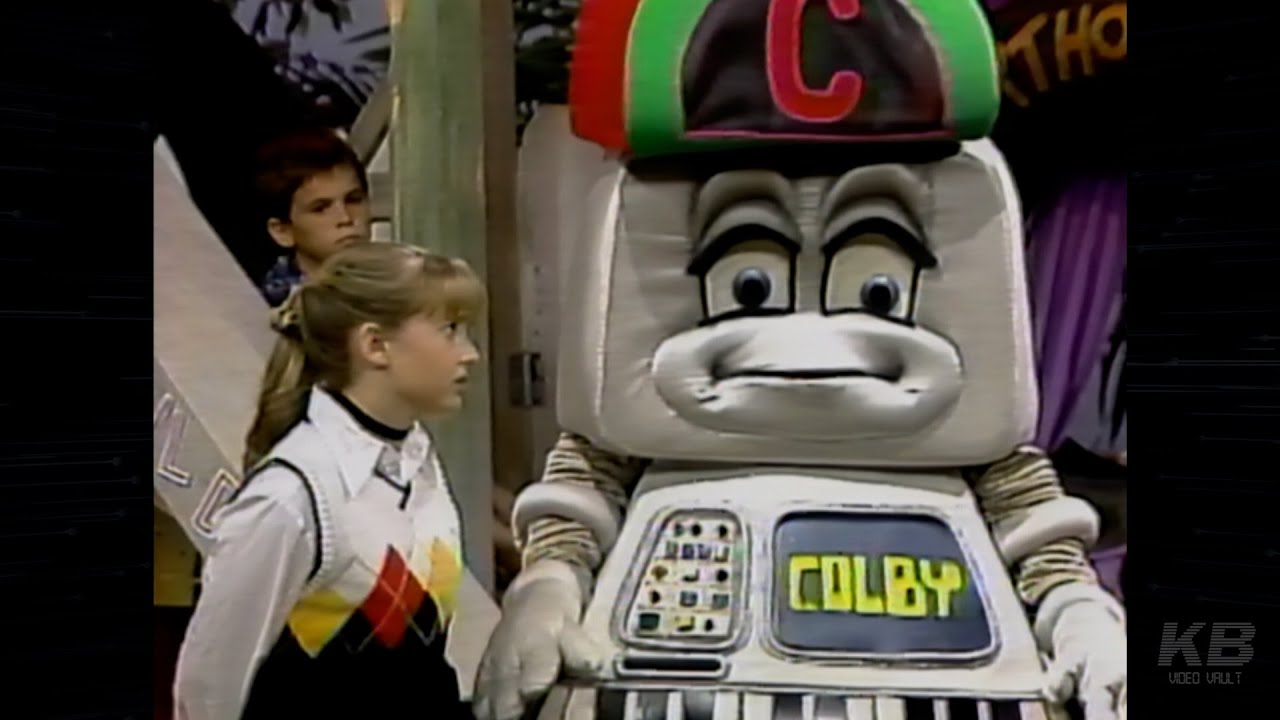 Colby's Clubhouse - The Popular Crowd | FULL EPISODE from 1998!