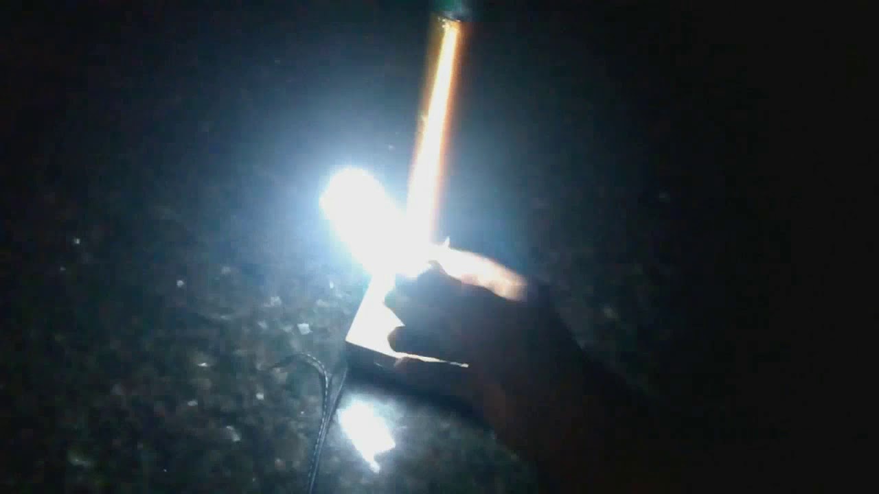 MINI TESLA COIL / MINI BOBINA DE TESLA