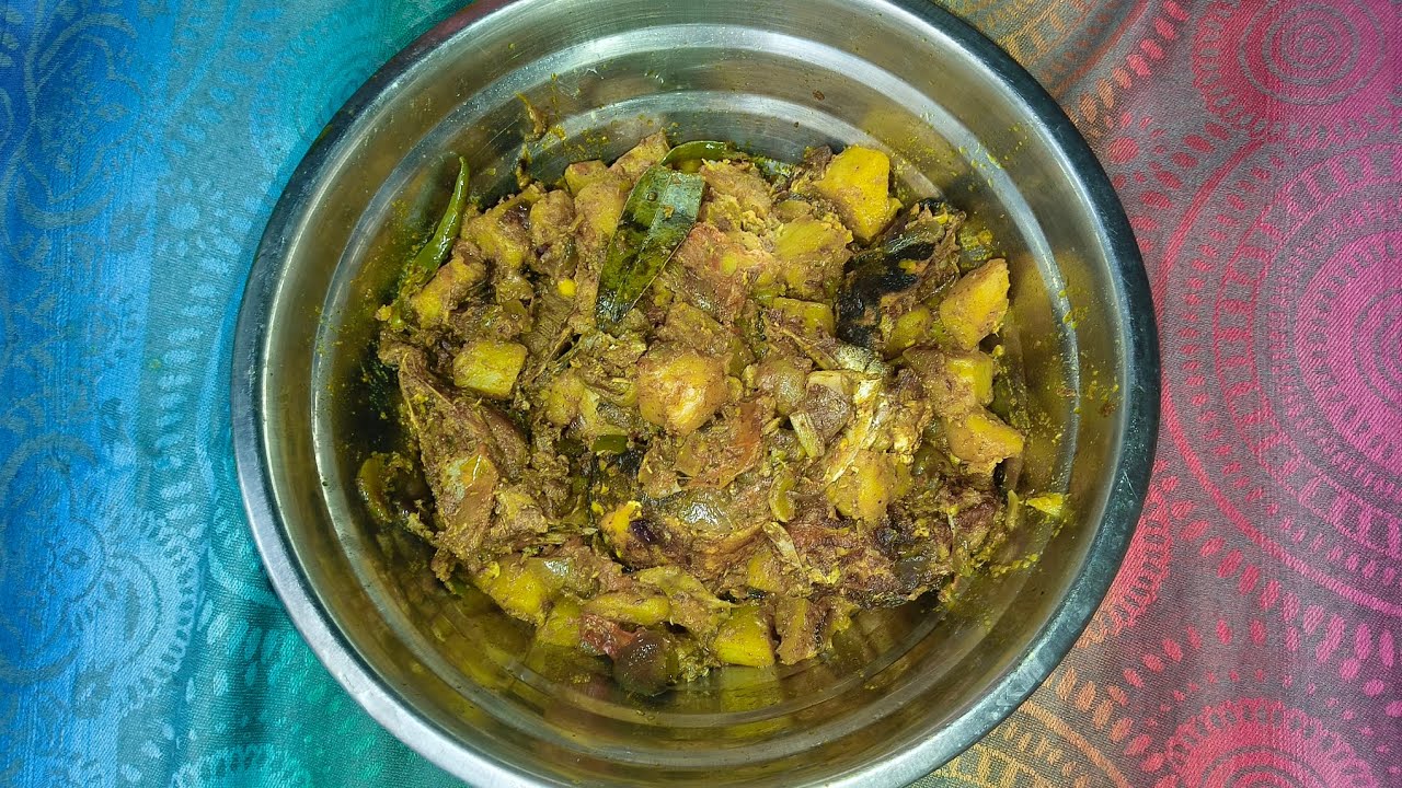 খুবই সহজ পদ্ধতিতে বানিয়ে ফেলুন||রুই মাছের মাথা এবং আলু দিয়ে কাঁটার চচ্চড়ি |#youtube#bengalirecipe