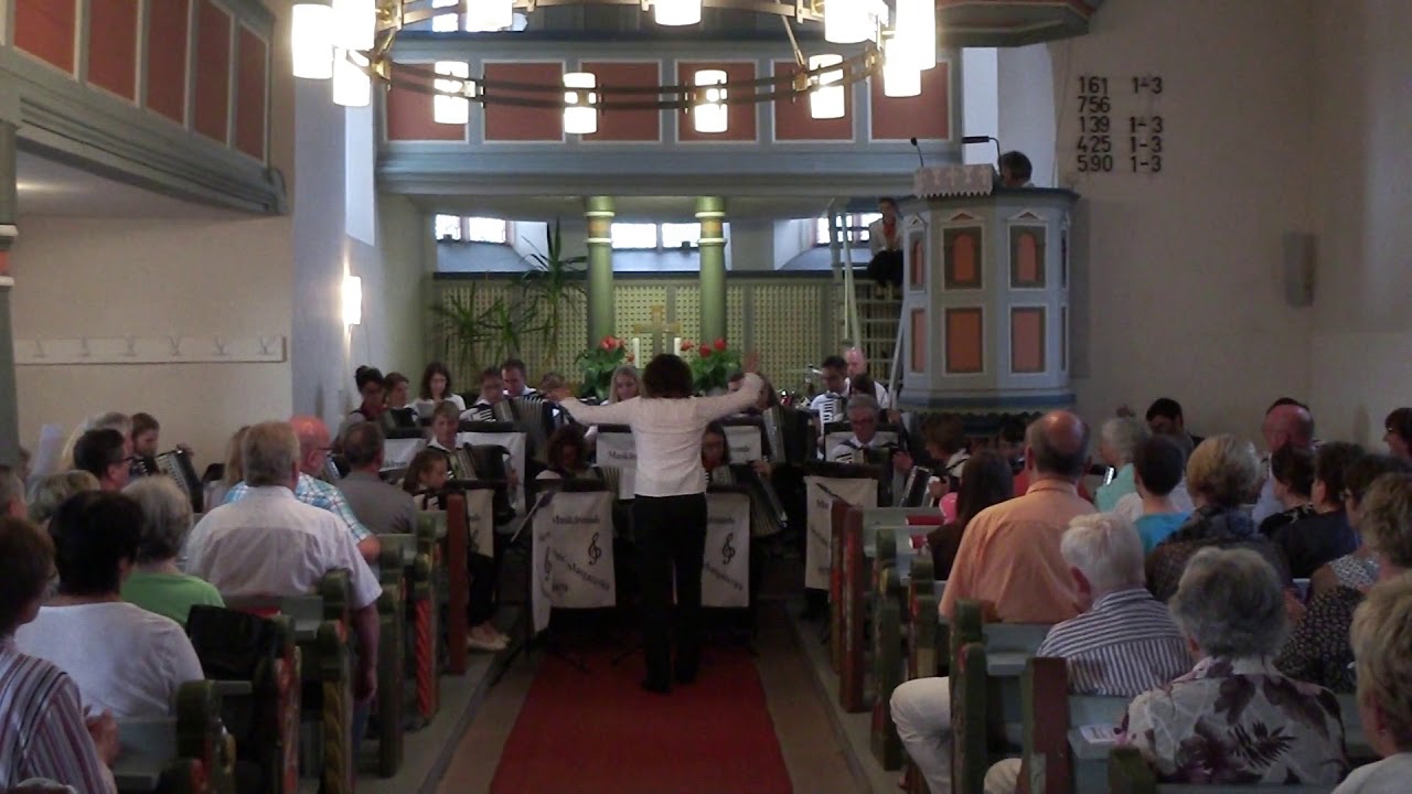 Mit Harmonikagruß - Akkordeonorchester Musikfreunde Strinz-Margarethä