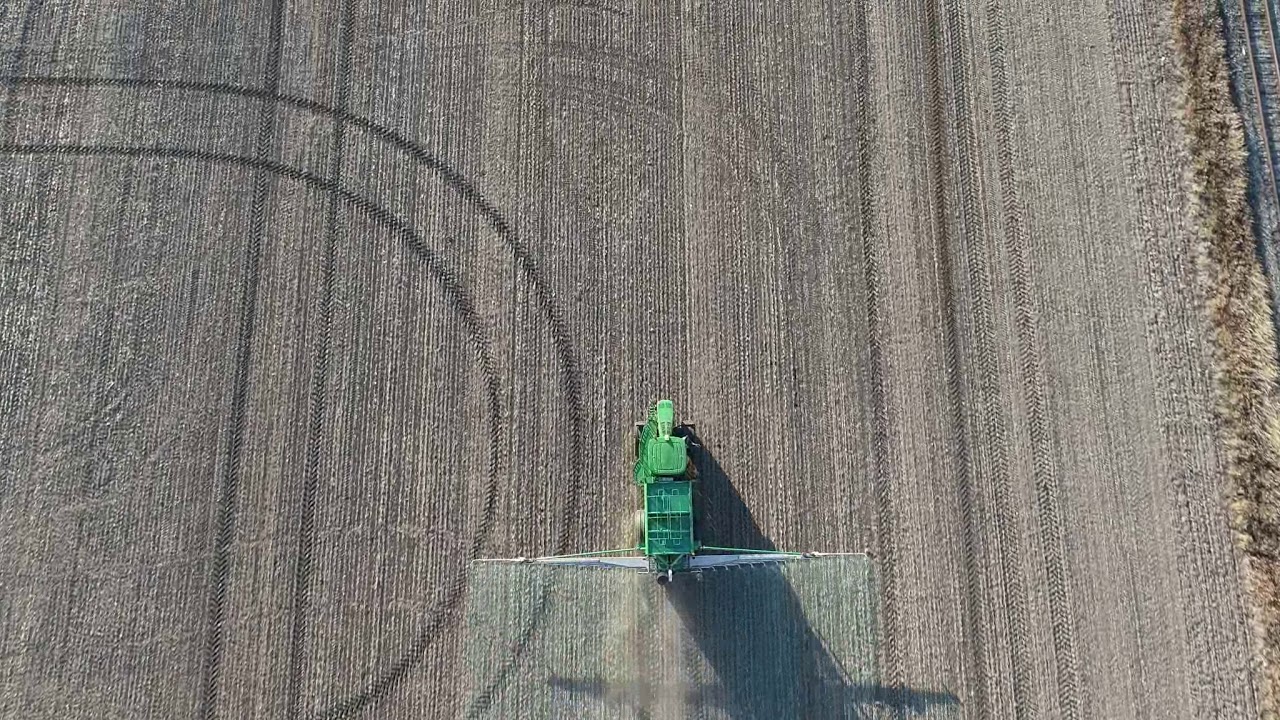 John Deere F4365 AirBoom Applicator