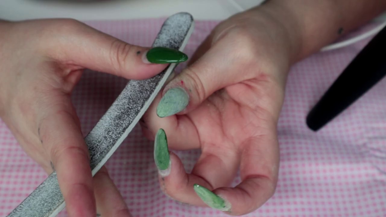 UN'ORA DI MANICURE in quarantena | ASMR close up ita, filing & buffering nails