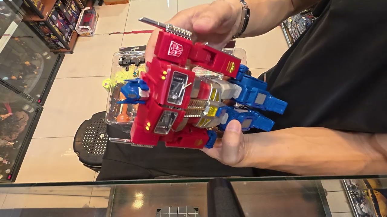 KO MP-10 Optimus Prime 