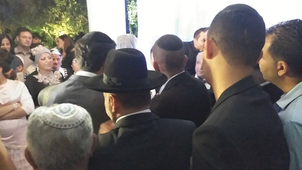 מיכאל פרץ בחופה של אלירן צור הפרוייקט של רביבו