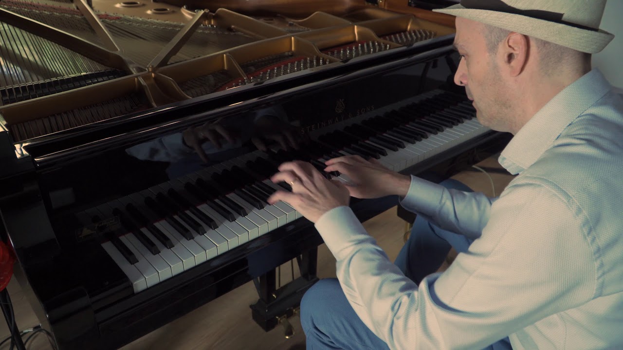 Queen - Jealousy  (4K/HQ piano cover)