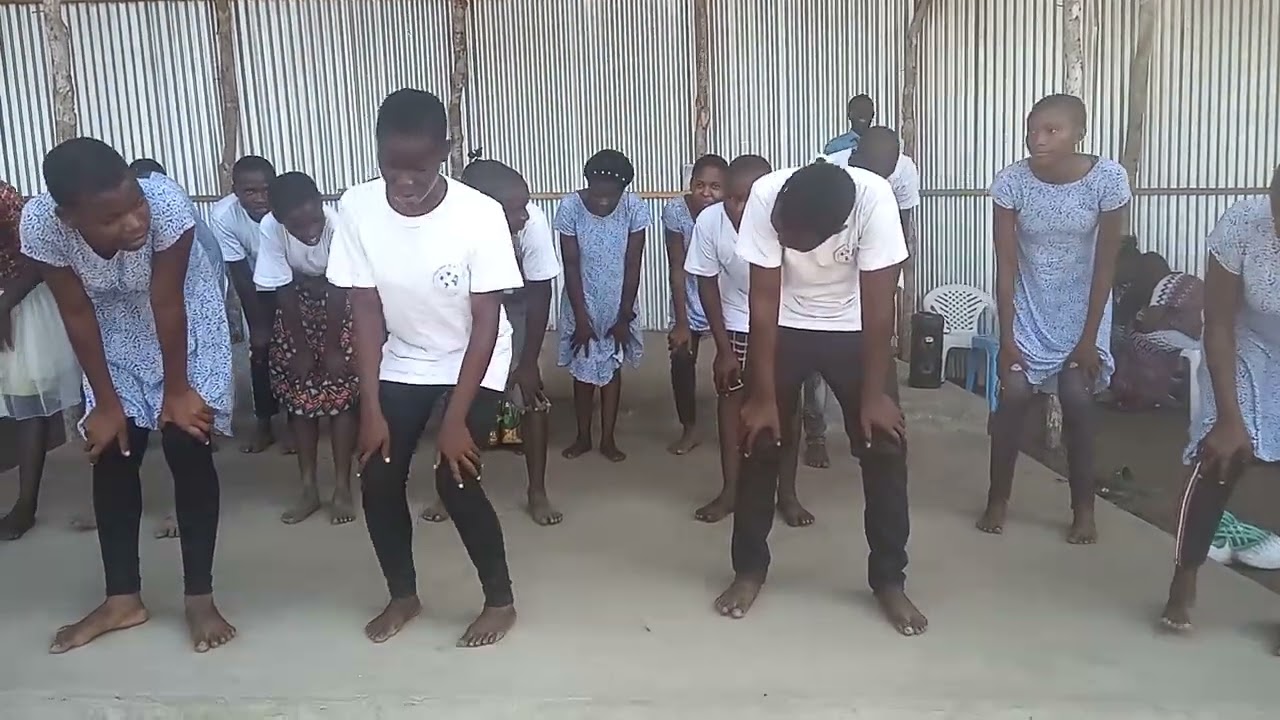 wameongezeka Baba usiniache pigana nao
