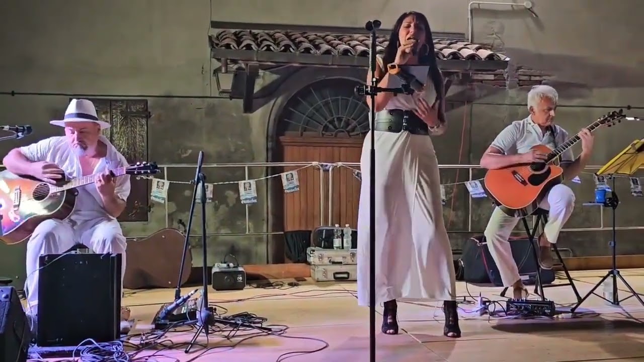 Estesia Acoustic Trio