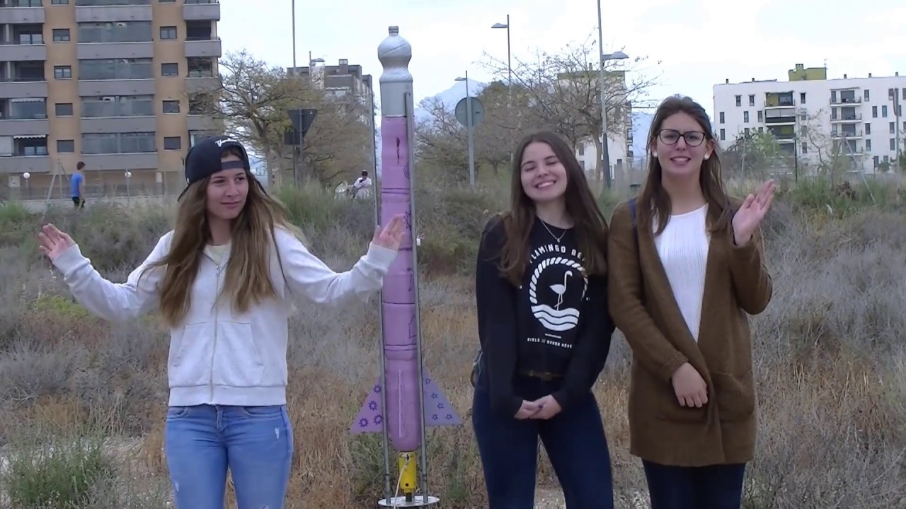 Competición de cohetes de agua I.E.S.García Berlanga.