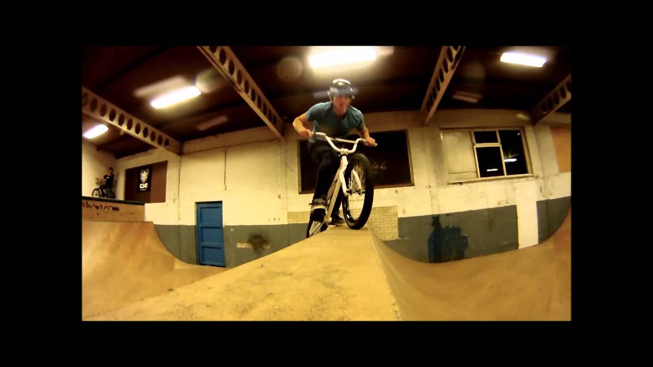 Bram De Laat x 900shop