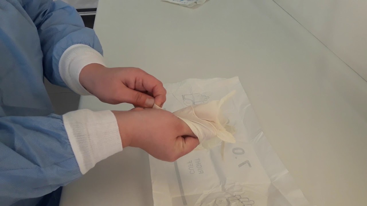 POSTURA DE GUANTES ESTERILES