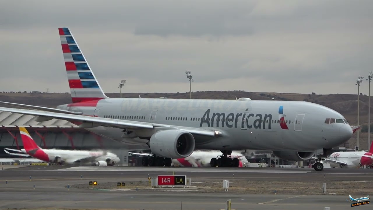 Takeoff Boeing 777-223(ER) - N798AN - American Airlines - Madrid Airport (MAD) - 01/11/25