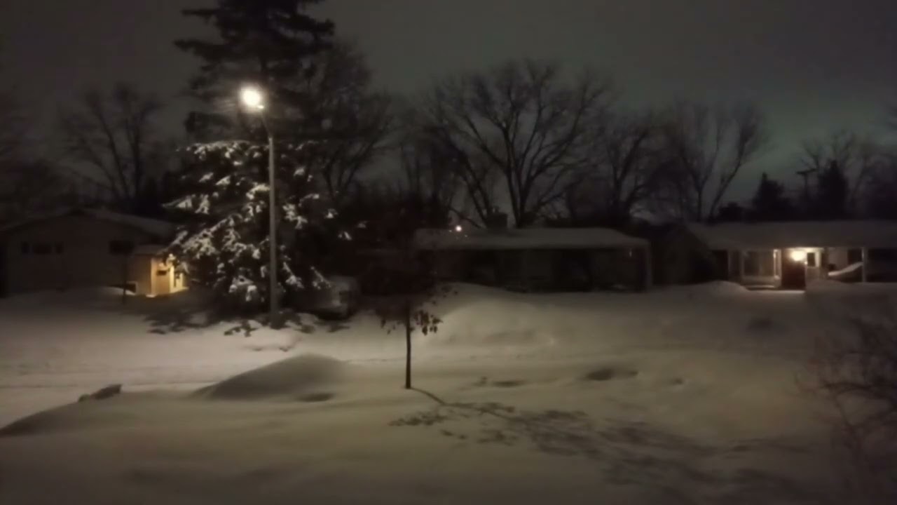 Two Minute Ottawa Winter Calming Video at 4:20 am