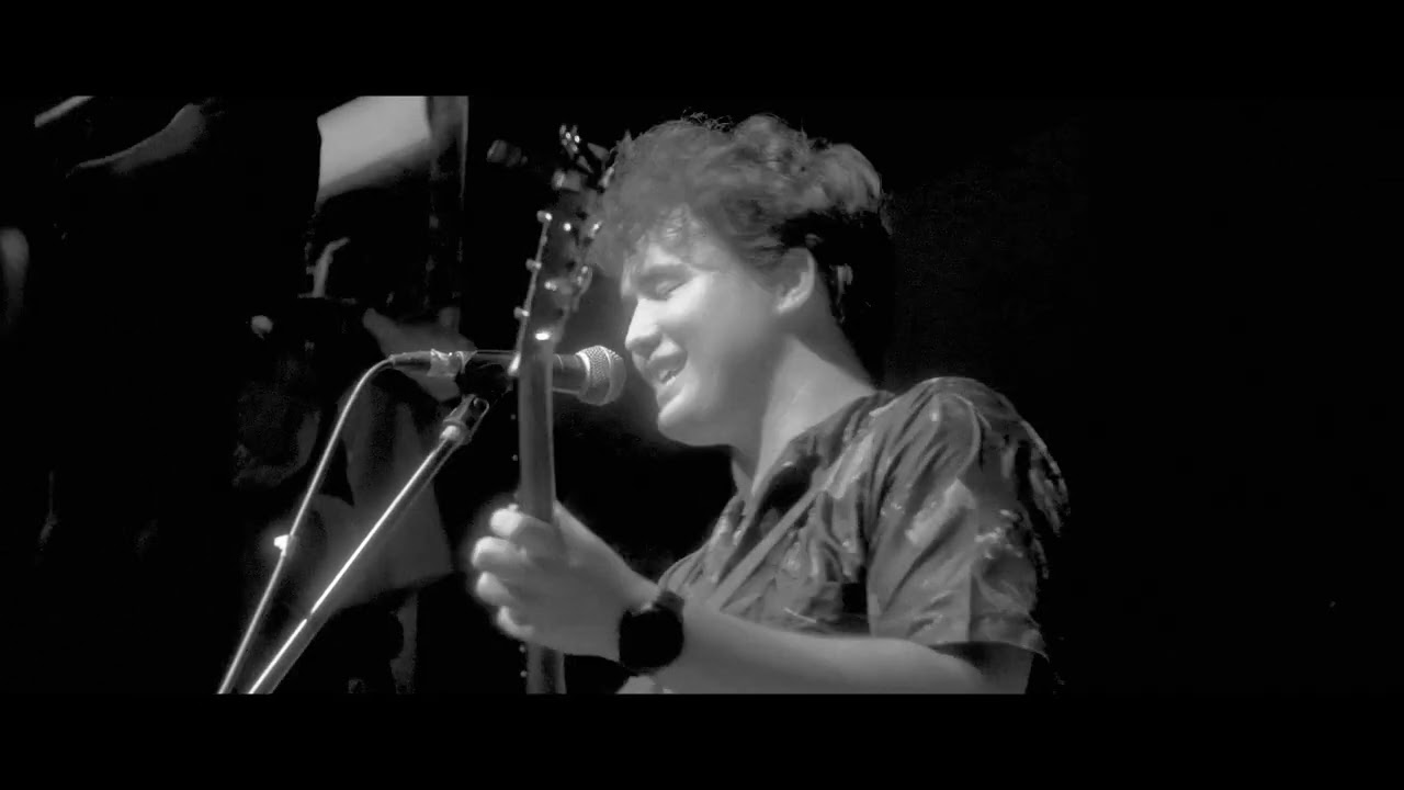 juan karlos - Pancit (Live at the Social House) ft. Janine Berdin