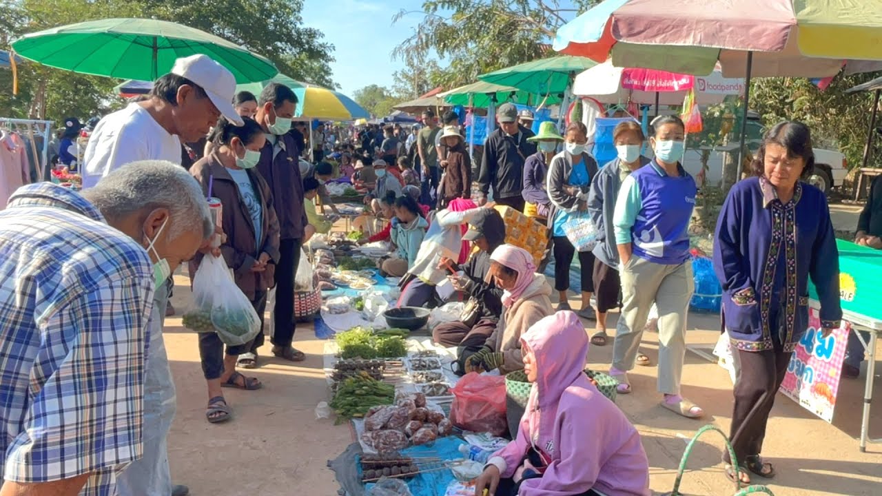 เนื้อหมูป่า อาหารตามฤดูกาล #ตลาดนัดไทย-ลาว  จ.นครพนม ปลาน้ำโขง ไข่มดแดง #food #บ้านหนาดบ้านกลาง