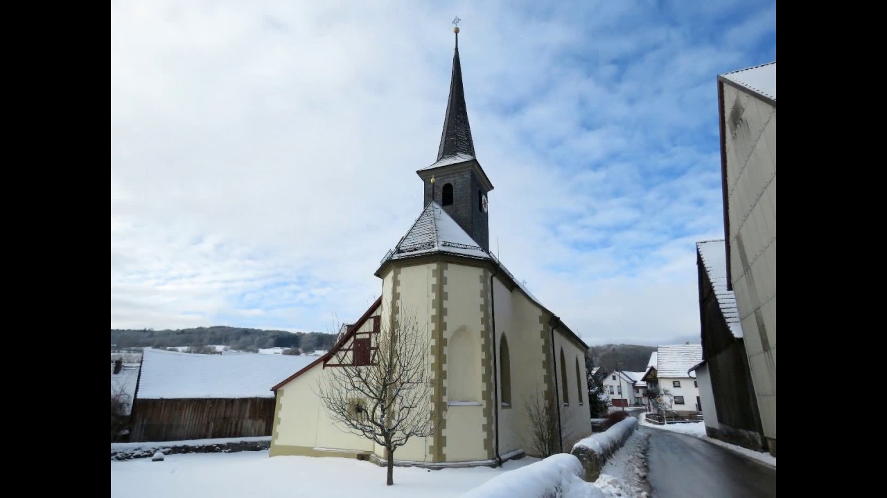 Oberelsbach-Ginolfs (D) die Glocken der kath. Kirche St. Ottilia