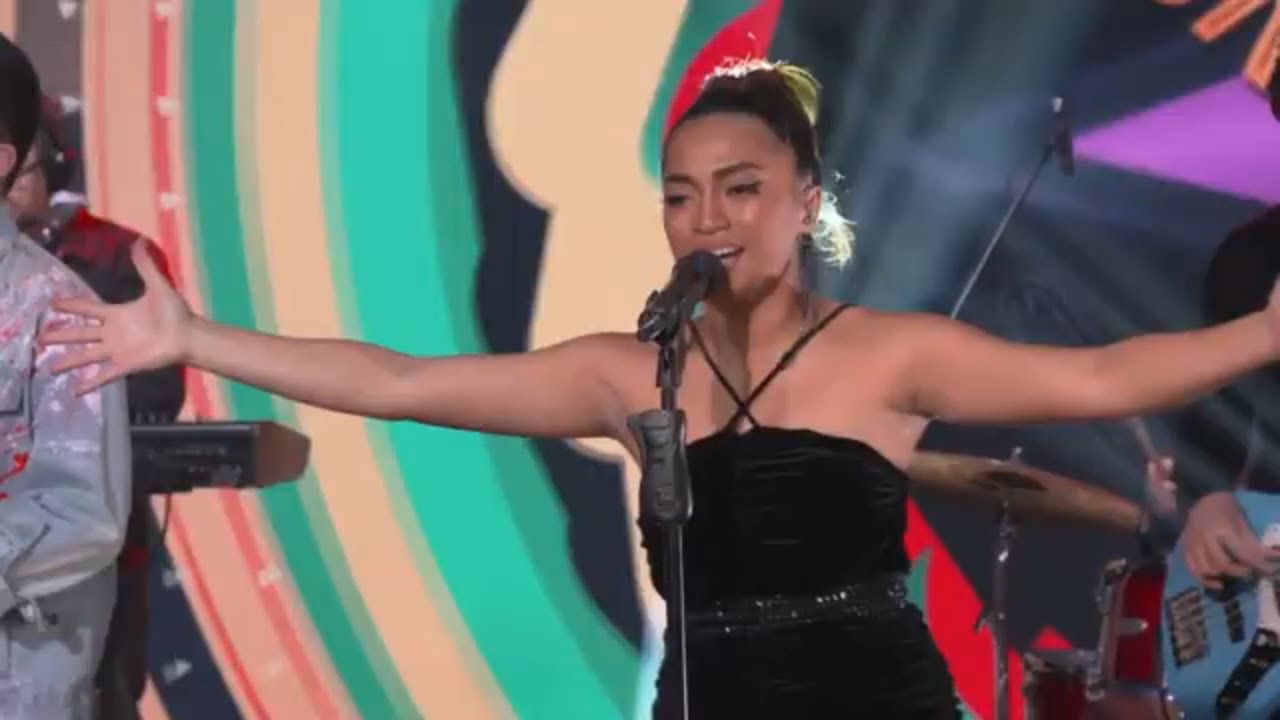 Jukebox & Bella Santiago - The Best | LIVE