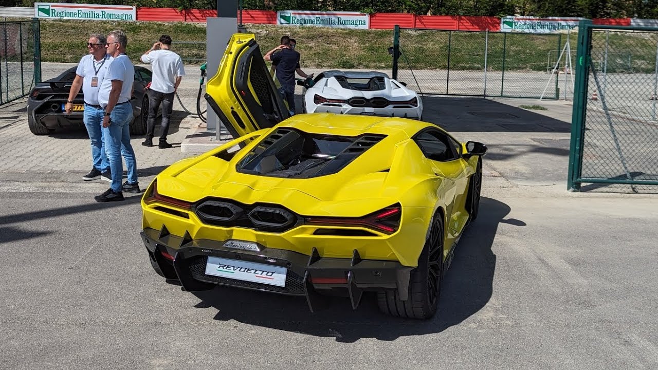 1015HP Lamborghini Revuelto V12 SOUND compilation: accelerations, revvs, top speed & circuit laps