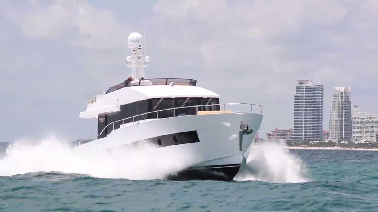 Sundeck 580 (2020-) Test Video - By BoatTEST.com
