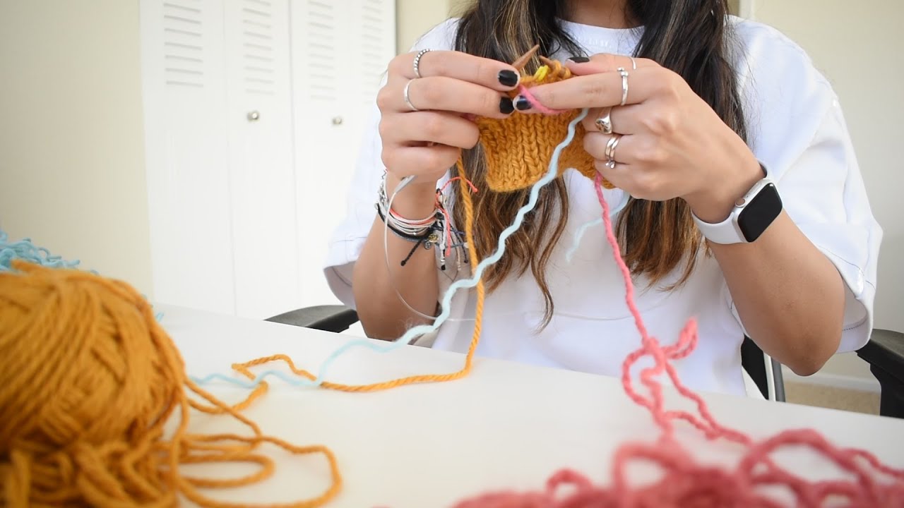 Knitting around | VLOG