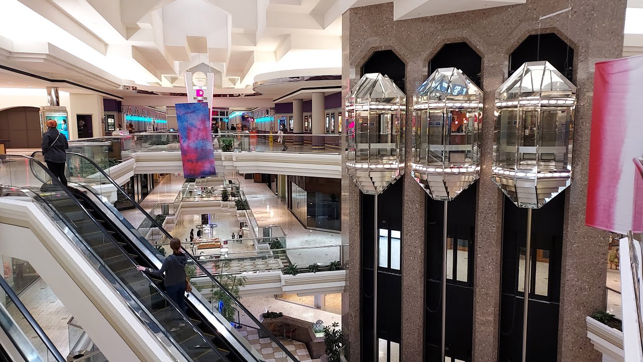 A walk around MacArthur Center.