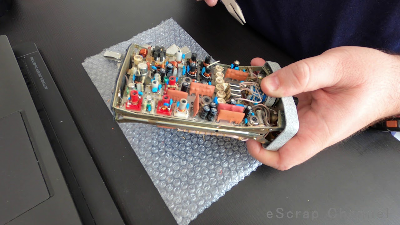 Scrapping Vintage Radio TANTAL for Palladium and Gold