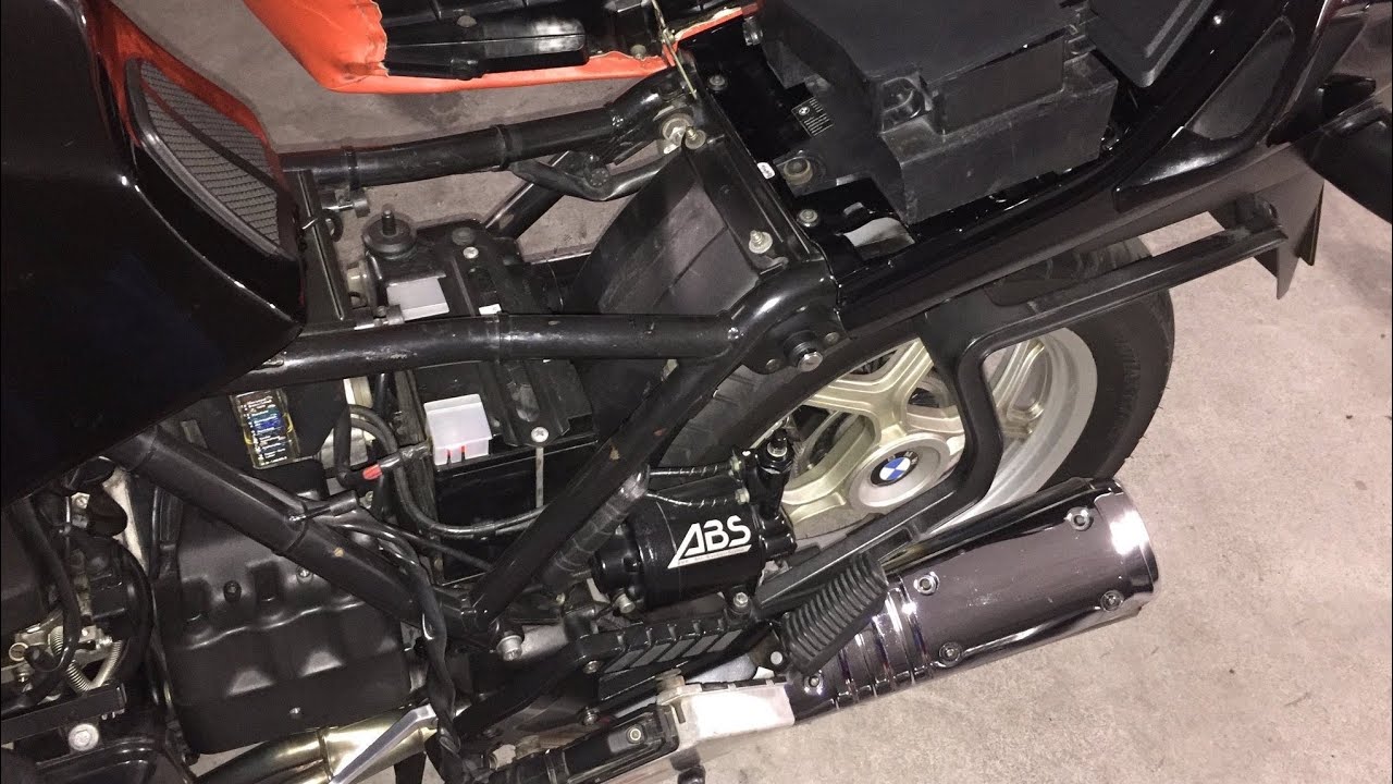 Desmontar y Cargar BATERÍA | BMW K75 K100