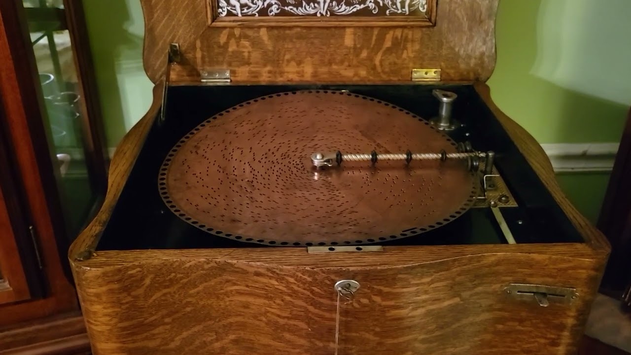 Regina (Reginaphone) 15.5" music box plays a ragtime concert!