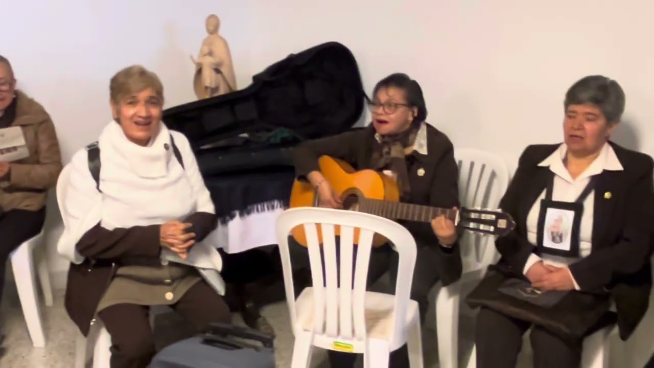 Encuentro del carisma Carmelita en el Monasterio San José de Bogotá.