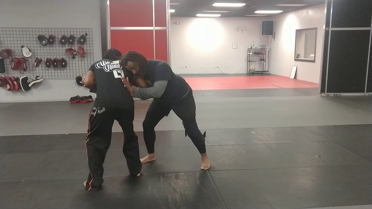 Combat Capoeira: Negativa as a takedown