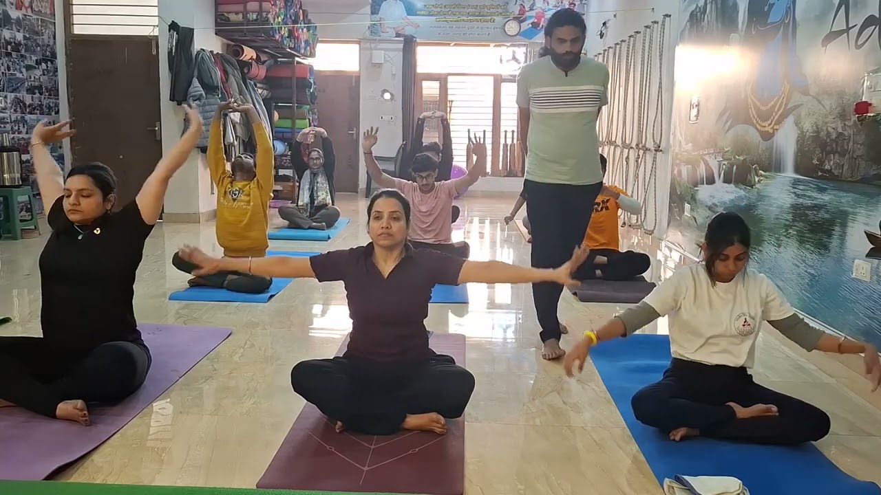 Slimbody yoga for beginner #weightloss #flexibility #stability  #yogaclass #health #pawanaarya #agra