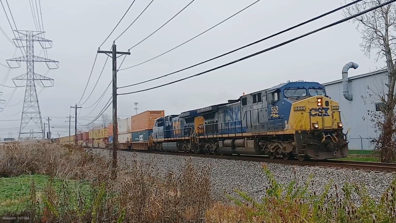 CSX 552 leads CSX I141 Intermodal Train East at Sharonville, OH