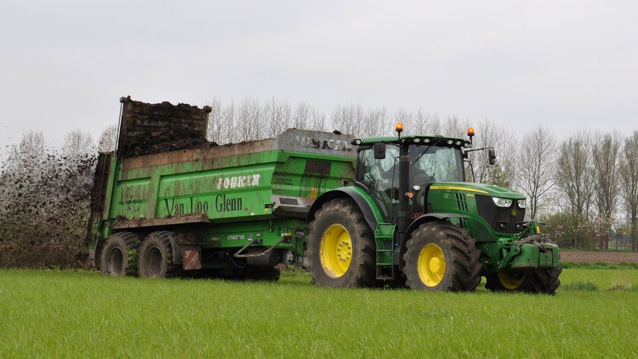 John Deere 6210R & Joskin Ferti-Space 6011/16BU - Loonw. Van Loo Glenn - stalmest spreiden