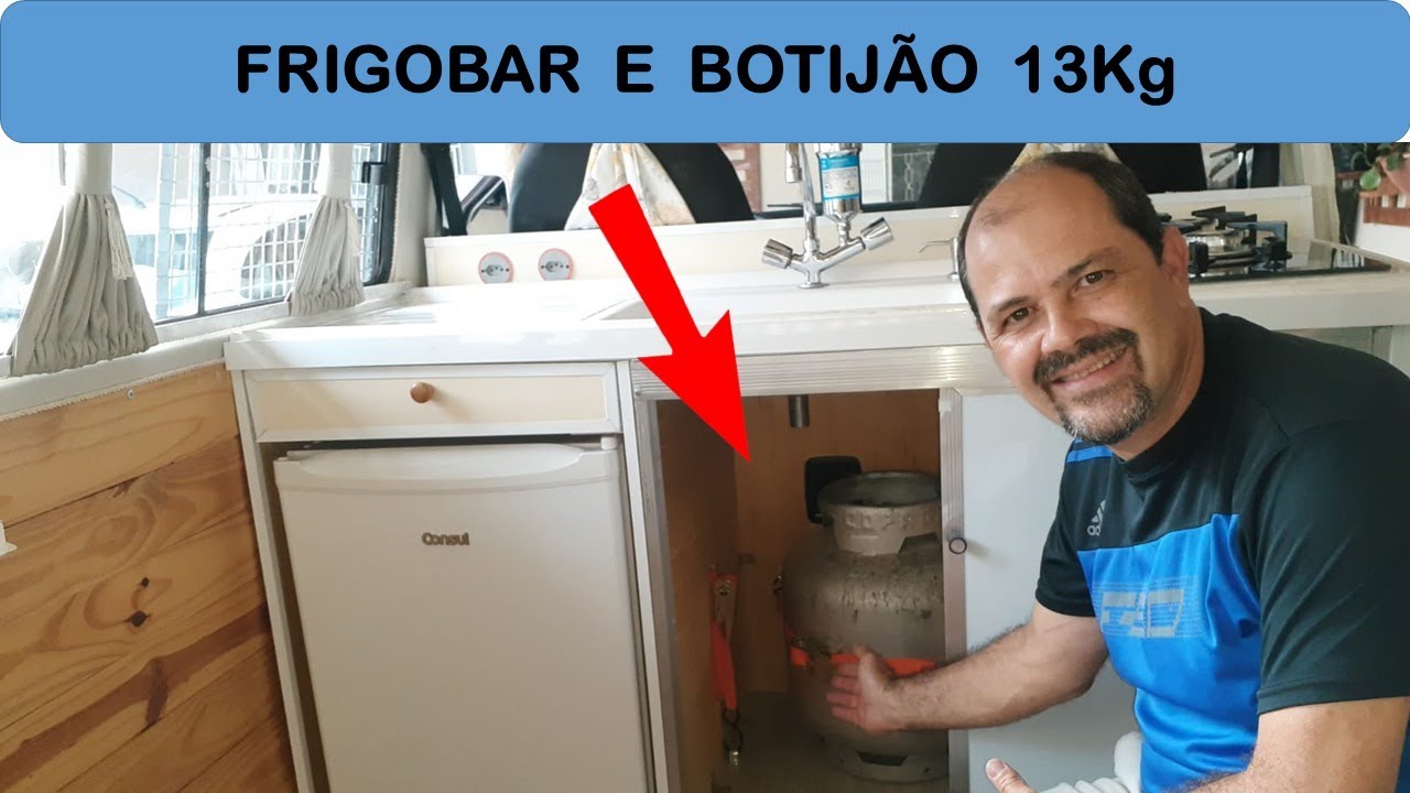Como afixamos o frigobar e o botijão 13kg na kombihome.