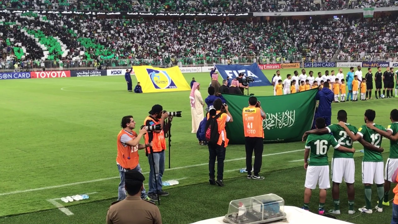 تيفو المنتخب  ونشيد العراق والسعوديه وطرب الجماهير استمتعو بالفديو صورته عشان تشوفون