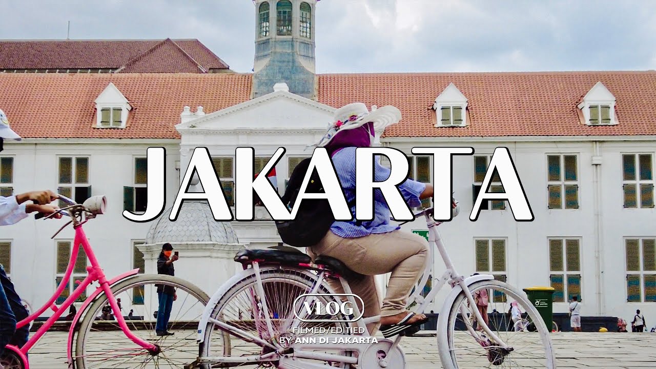 Jakarta VLOG / Enjoy The Charming Old Town, Fatahillah Square, Cafe Batavia, Mall Kelapa Gading