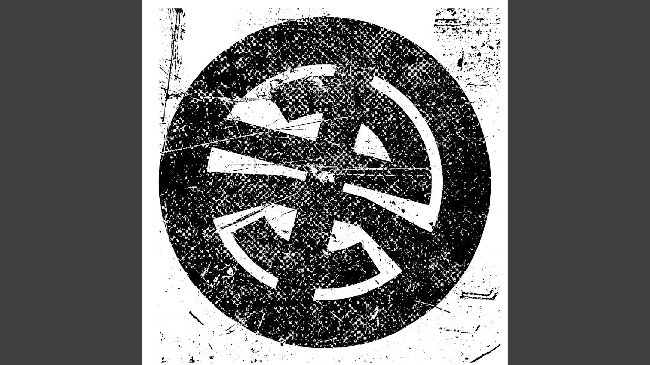 Une ball dans la tête (feat. DJ Grazzhoppa)