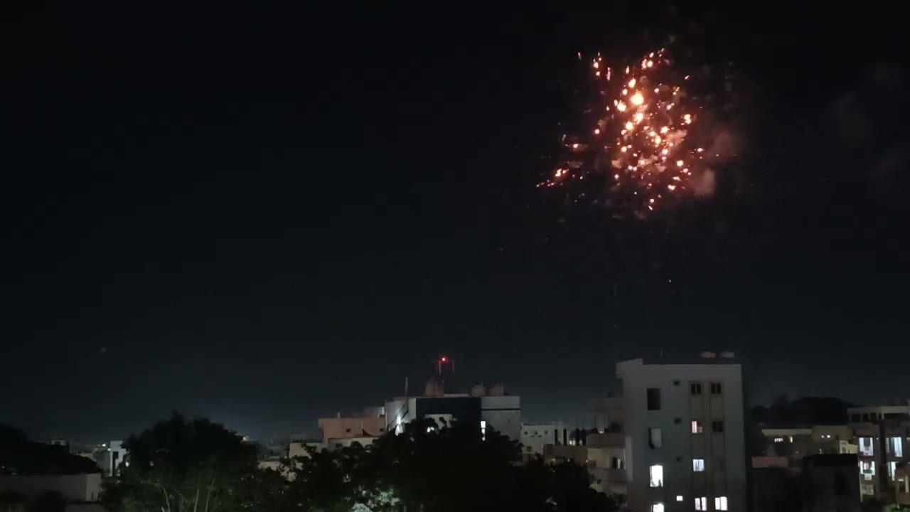 Cinematic Firecracker Showcase 🎆