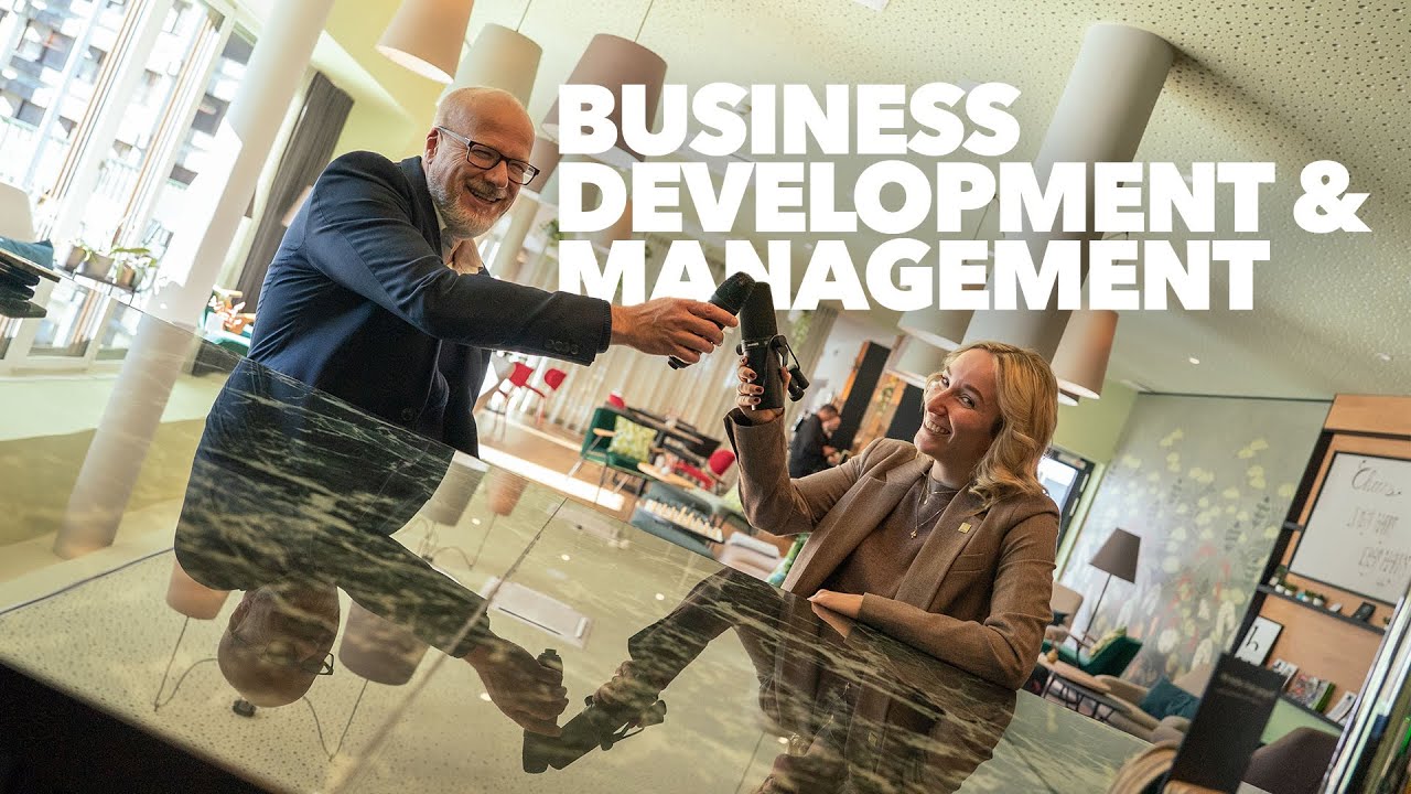 Wir besuchen unsere Absolventin Sophie | BUSINESS DEVELOPMENT & MANAGEMENT | Master