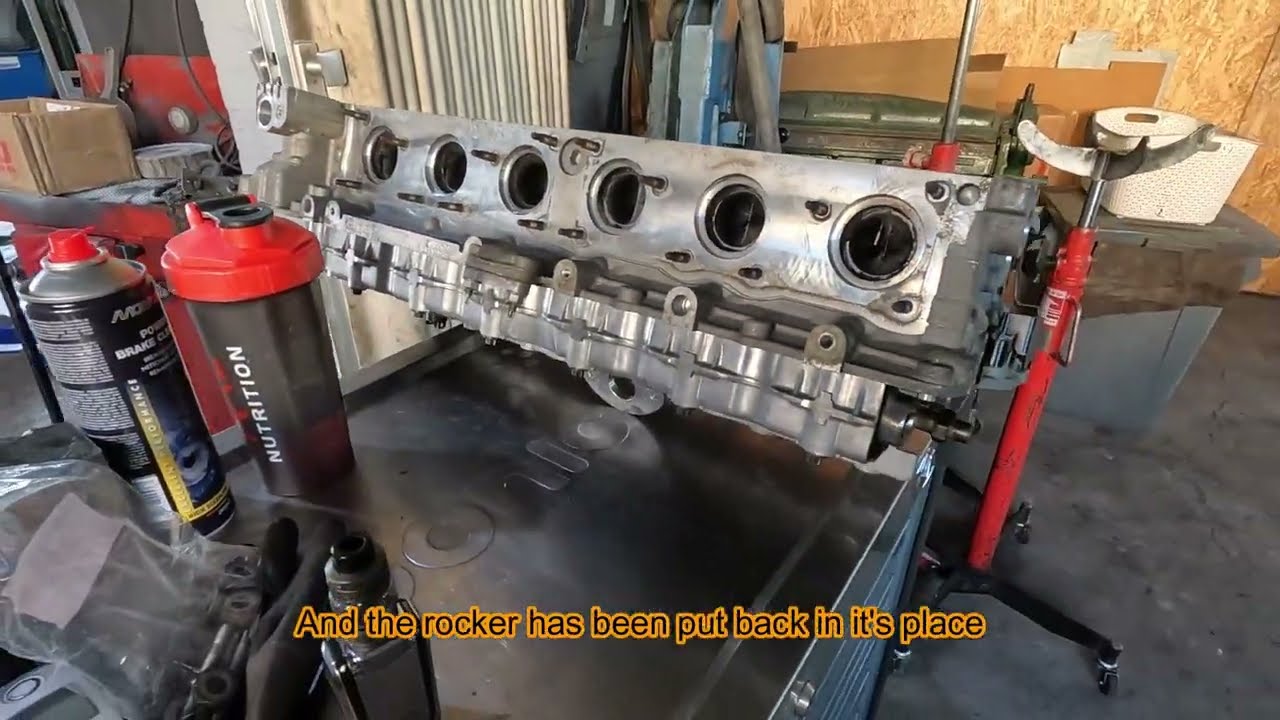 BMW 325I N52B25A Cilinderhead and valvetronic springs installation, clear instruction