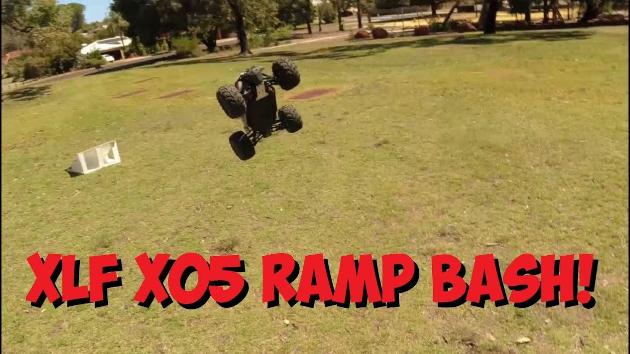 XLF X05 BRUSHLESS DESERT BUGGY RAMP BASH!