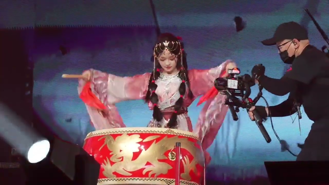 黄霄雲宁波站 《天下》！ #黄霄雲宁波演唱会 #天下 #女版 #古风 #现场版live