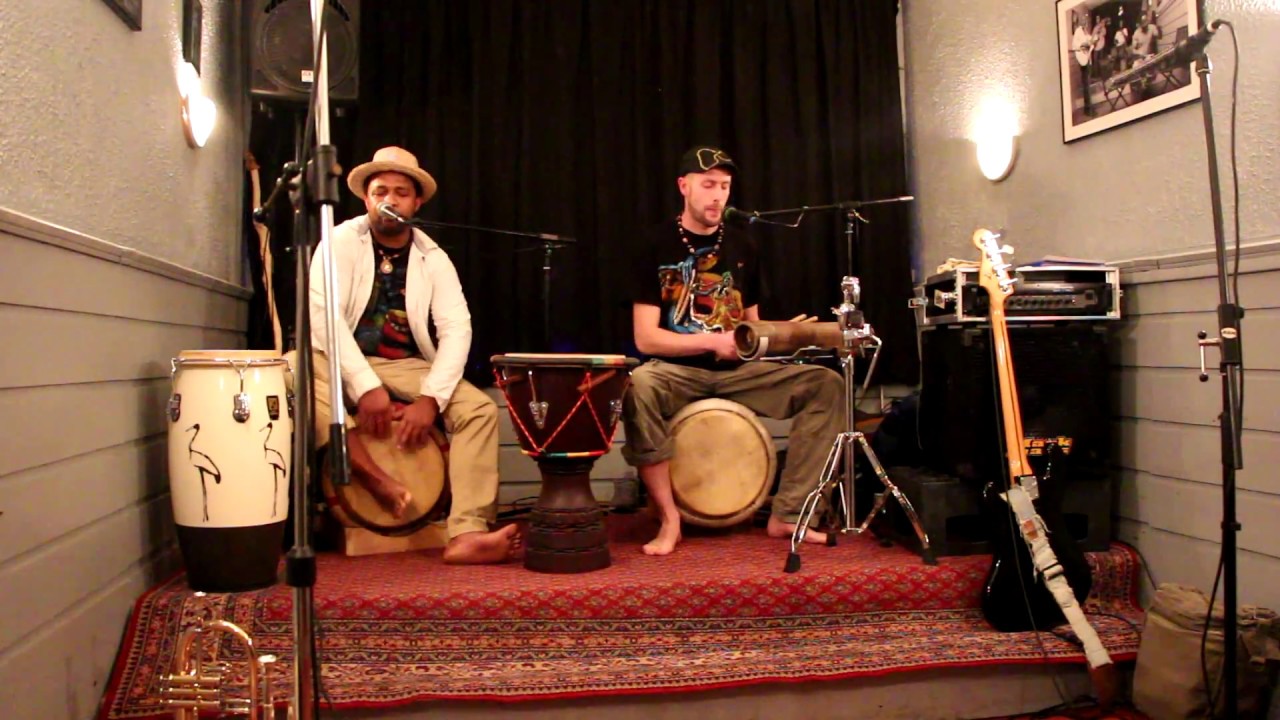 Philo et Les Voix du Tambour - Bélya / Bèlè Martinique