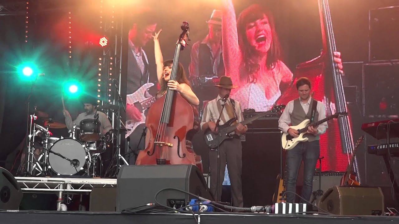 Dreaming of Kate (Bush) - Babooshka - Dartford Festival 19 July 2014