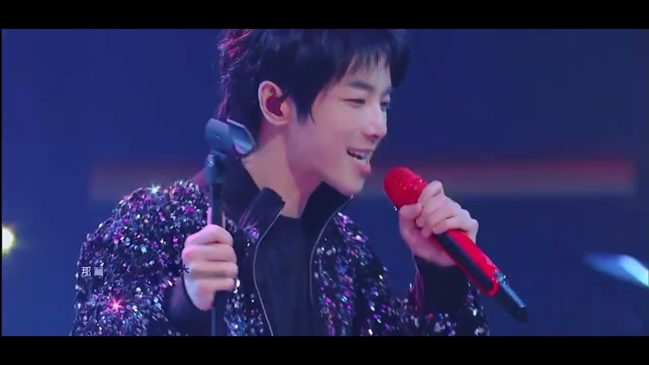 华晨宇百人合唱《点燃银河尽头的篝火》Hua Chenyu sings 